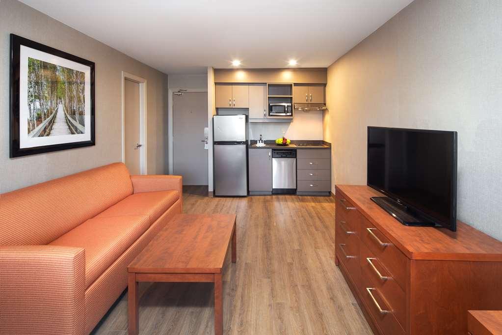 Canadas Best Value Inn-Richmond Hill Room photo
