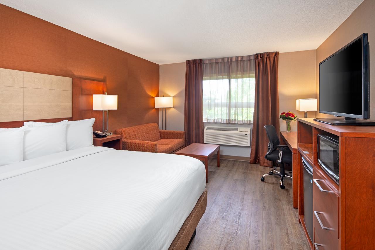 Canadas Best Value Inn-Richmond Hill Exterior photo